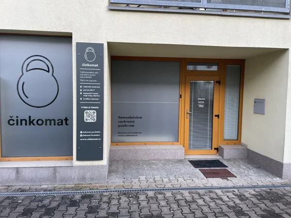 Vstup do Činkomatu v Polabinách – Činkomat Pardubice – Polabiny